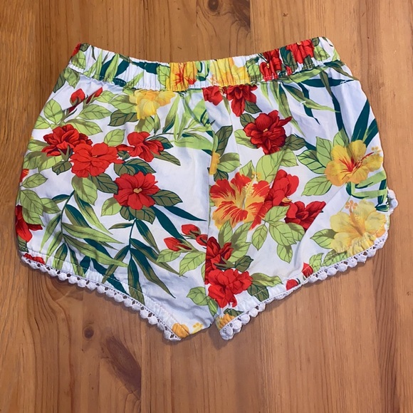 Toddler girl assorted shorts size 2T - Picture 3 of 16